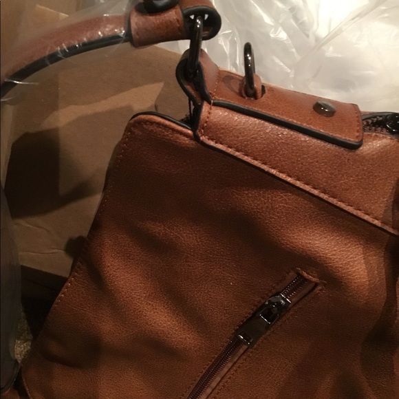 Faux leather hobo bucket bag NEW - Picture 7 of 8
